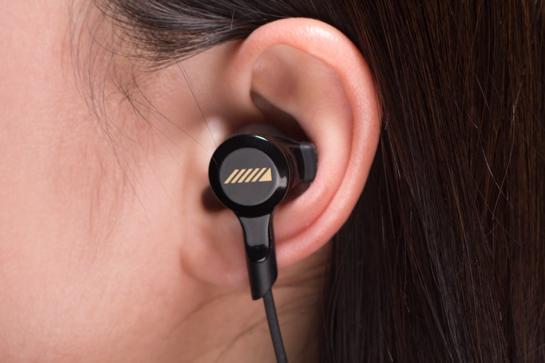 Bluetoothイヤフォン BTE-S01X-PB | カー用品 アルパイン(ALPINE Japan) Bluetoothイヤフォン BTE-S01X-PB | カー用品 アルパイン(ALPINE Japan)